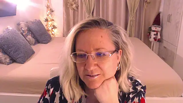 Raisshy online show from December 16, 6:10 am