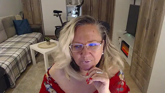 Raisshy online show from February 14, 5:30 am