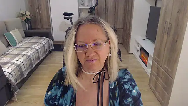 Raisshy online show from March 12, 5:13 am