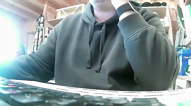 Snapshot of Cygnus58topchef chatting on March 6, 8:41 am Cygnus58topchef online show from March 6, 8:41 am