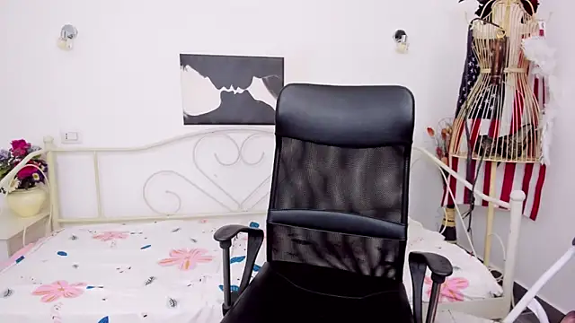 Snapshot of jessystarr chatting on February 8, 5:18 pm jessystarr online show from February 8, 5:18 pm