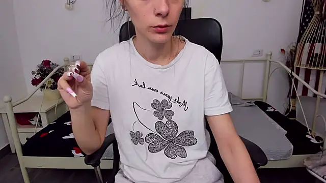 Snapshot of jessystarr chatting on February 25, 10:39 pm jessystarr online show from February 25, 10:39 pm