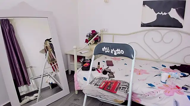 Snapshot of jessystarr chatting on March 5, 7:27 pm jessystarr online show from March 5, 7:27 pm