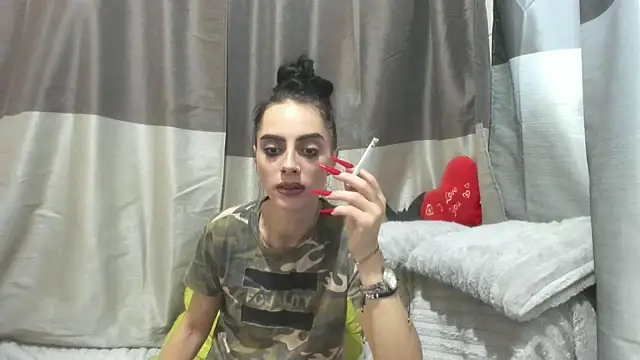 Snapshot of jessystarr chatting on November 14, 6:01 am jessystarr online show from November 14, 6:01 am