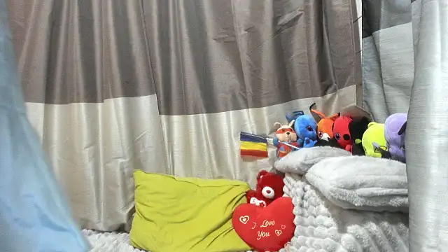 Snapshot of jessystarr chatting on December 4, 7:00 pm jessystarr online show from December 4, 7:00 pm