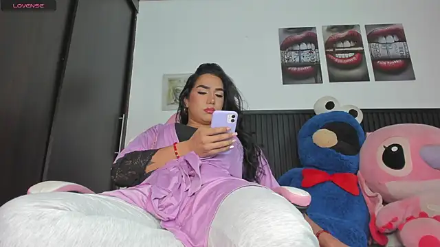 KATALINA HOT TS online show from December 5, 8:27 pm