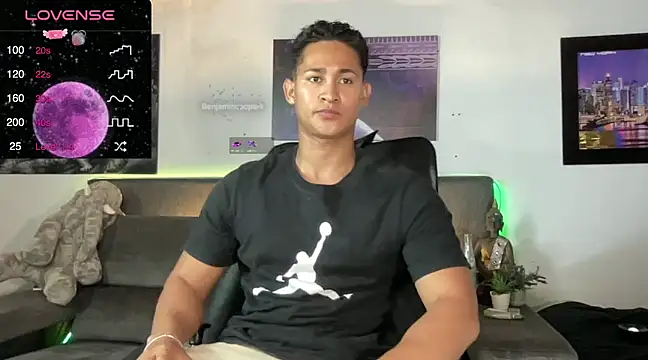 BenjaminCooperk online show from March 21, 5:11 am