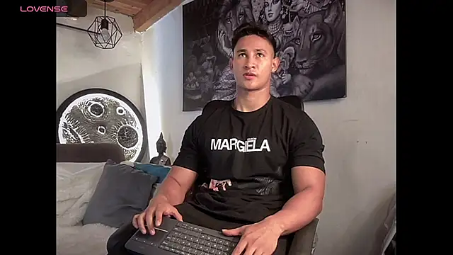 BenjaminCooperk online show from September 20, 9:21 am