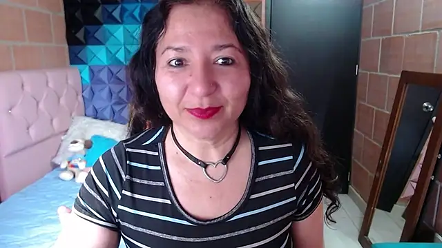 katifoxx online show from February 25, 6:20 pm