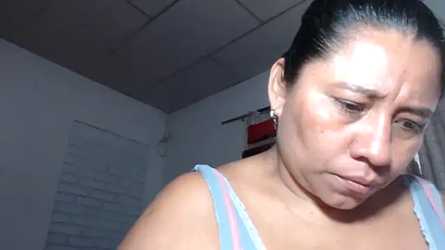 adrixxx38 online show from December 22, 4:37 pm