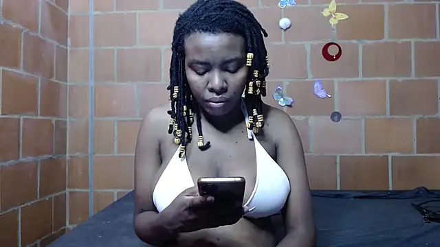 Snapshot of Magaharper10 chatting on May 7, 6:57 pm Magaharper10 online show from May 7, 6:57 pm