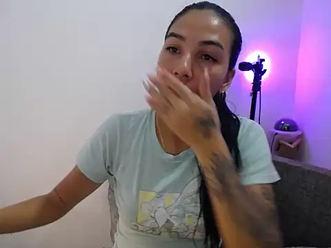 Snapshot of Allyson_Smith chatting on January 23, 11:15 pm Allyson Smith online show from January 23, 11:15 pm