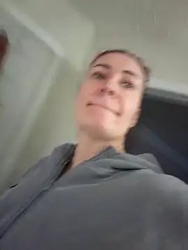 Snapshot of HollyTattoo chatting on February 17, 6:36 pm HollyTattoo online show from February 17, 6:36 pm