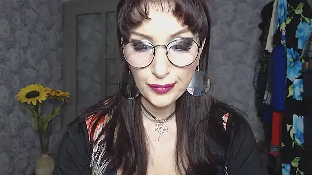 Aziza1 online show from May 10, 1:49 pm