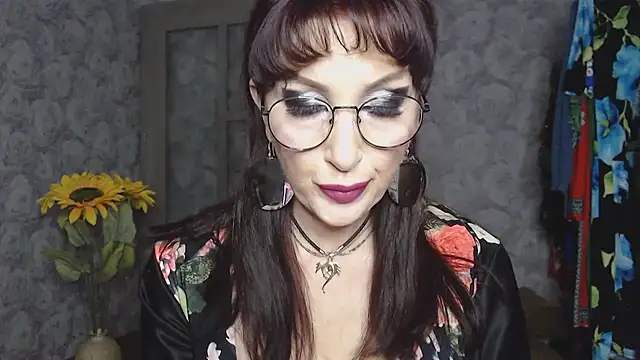 Aziza1 online show from May 27, 2:14 pm