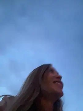 Etwas neugierig online show from March 10, 6:45 pm