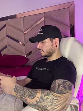 nicolasx1000 online show from March 4, 9:54 pm