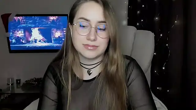 SeasonalSomeone online show from January 10, 8:37 pm