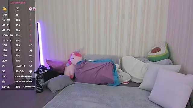 youreyesrgasm online show from December 21, 9:55 am