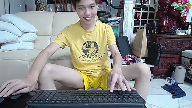 andrewooi online show from December 22, 11:44 am