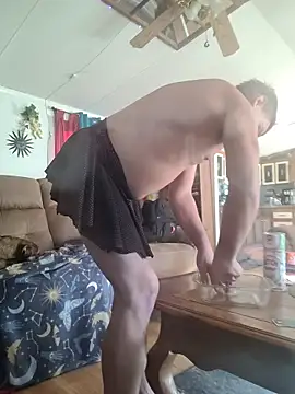 Snapshot of MaddyC6992 chatting on November 6, 4:30 pm MaddyC6992 online show from November 6, 4:30 pm