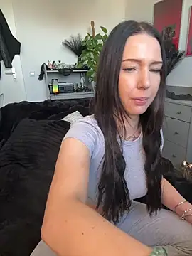 Trixie-Tainted online show from April 15, 2:24 pm