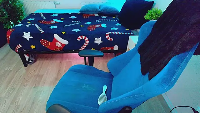 CranberryHot online show from March 1, 4:47 am