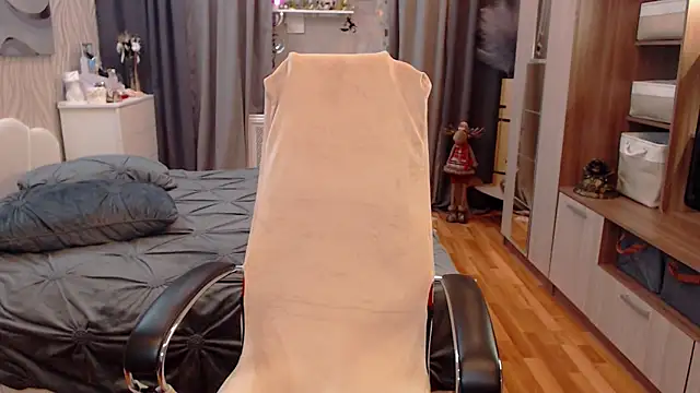 Victoria BBW online show from February 24, 8:14 pm