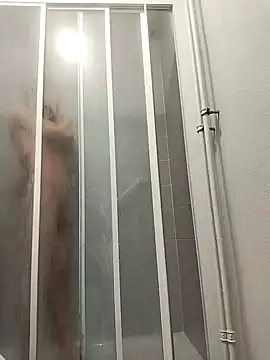 Snapshot of Myckeul chatting on December 4, 8:23 am Myckeul online show from December 4, 8:23 am