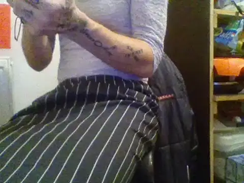 Snapshot of Myckeul chatting on October 4, 2:31 am Myckeul online show from October 4, 2:31 am