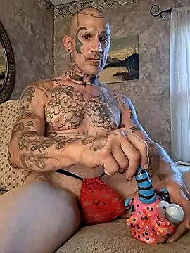 Snapshot of Casey884life chatting on August 5, 8:33 pm Casey884life online show from August 5, 8:33 pm
