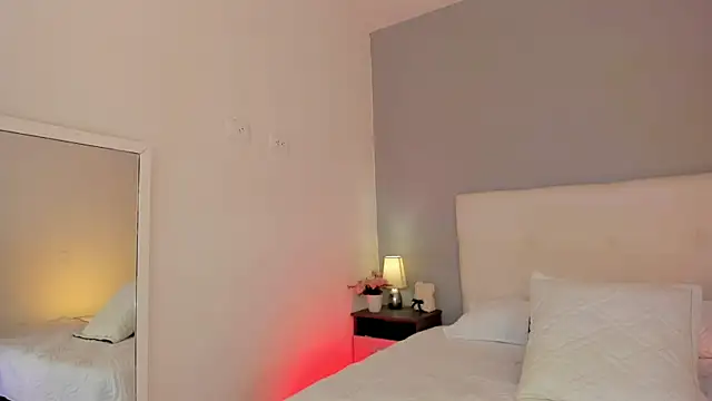 NataliaBuiles online show from November 21, 6:28 pm