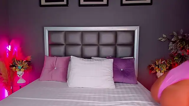 Rachel Quinn  online show from October 15, 3:39 am