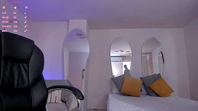 MorganHicks online show from February 12, 9:54 pm