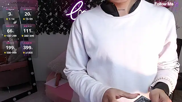 DestinyHills online show from February 8, 12:17 pm