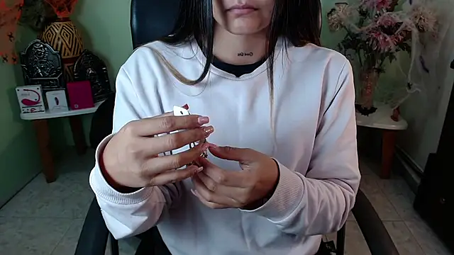 DestinyHills online show from October 13, 12:05 pm