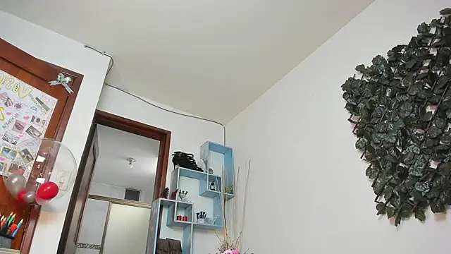 DestinyHills online show from April 13, 12:10 pm