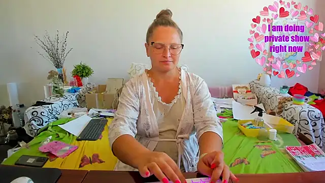 IamYourNarcotic online show from September 26, 9:35 am