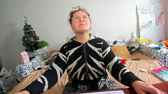 IamYourNarcotic online show from February 6, 10:51 am