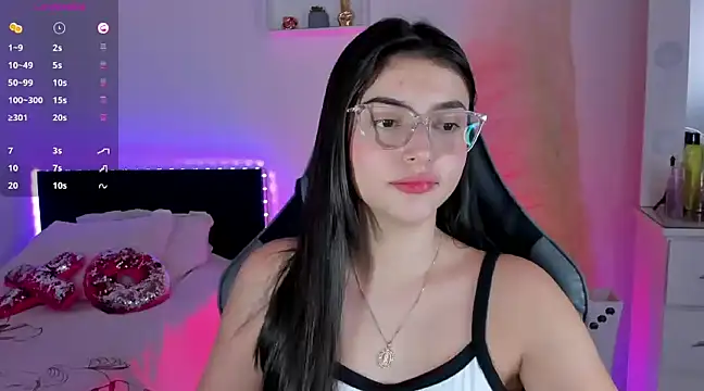 esmeralda colllins online show from March 18, 1:09 pm