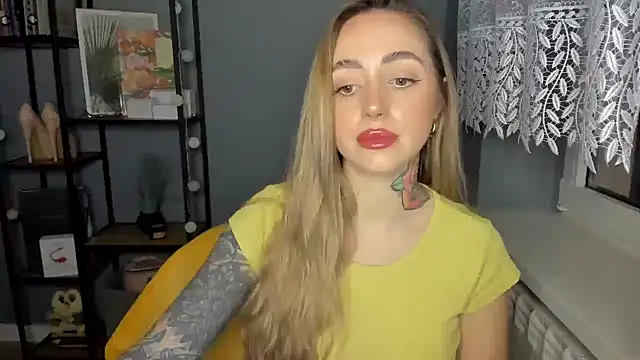 Snapshot of sexyCoralie chatting on December 26, 10:59 am sexyCoralie online show from December 26, 10:59 am