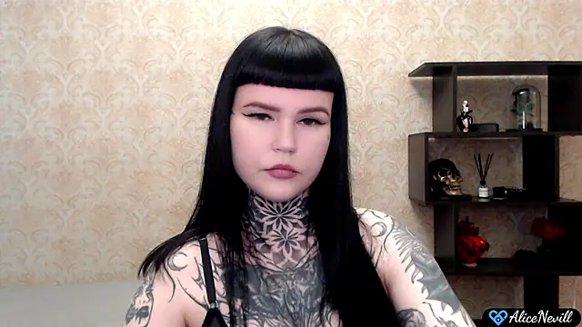 alicenevill online show from June 30, 1:01 pm