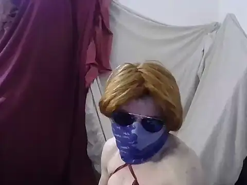 CeDelicja online show from October 31, 9:27 pm