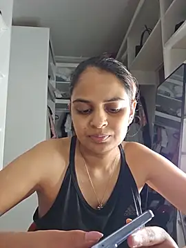 DirtySnowball69 online show from May 16, 9:13 pm