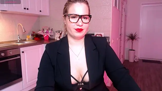 HotTiffani online show from February 7, 9:26 am