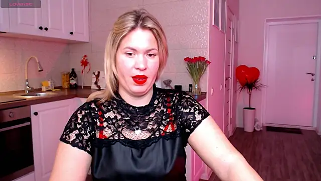 HotTiffani online show from February 23, 12:05 pm