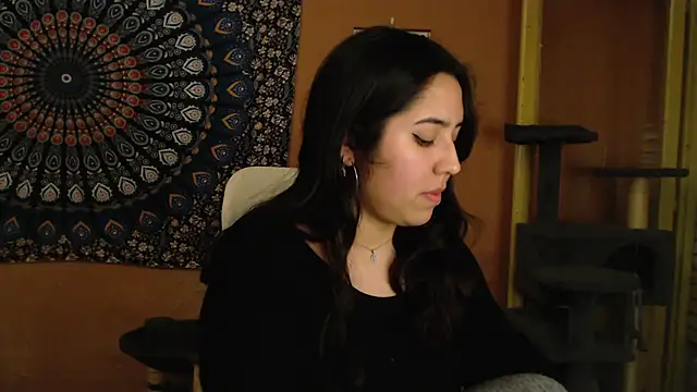 Snapshot of IntimateTales chatting on December 5, 1:36 am IntimateTales online show from December 5, 1:36 am