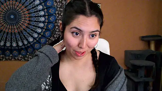 IntimateTales online show from November 19, 11:05 pm