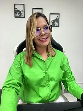 KellyBrooklyn  online show from February 21, 2:06 pm