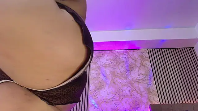 JuliRamirez online show from March 15, 5:30 pm